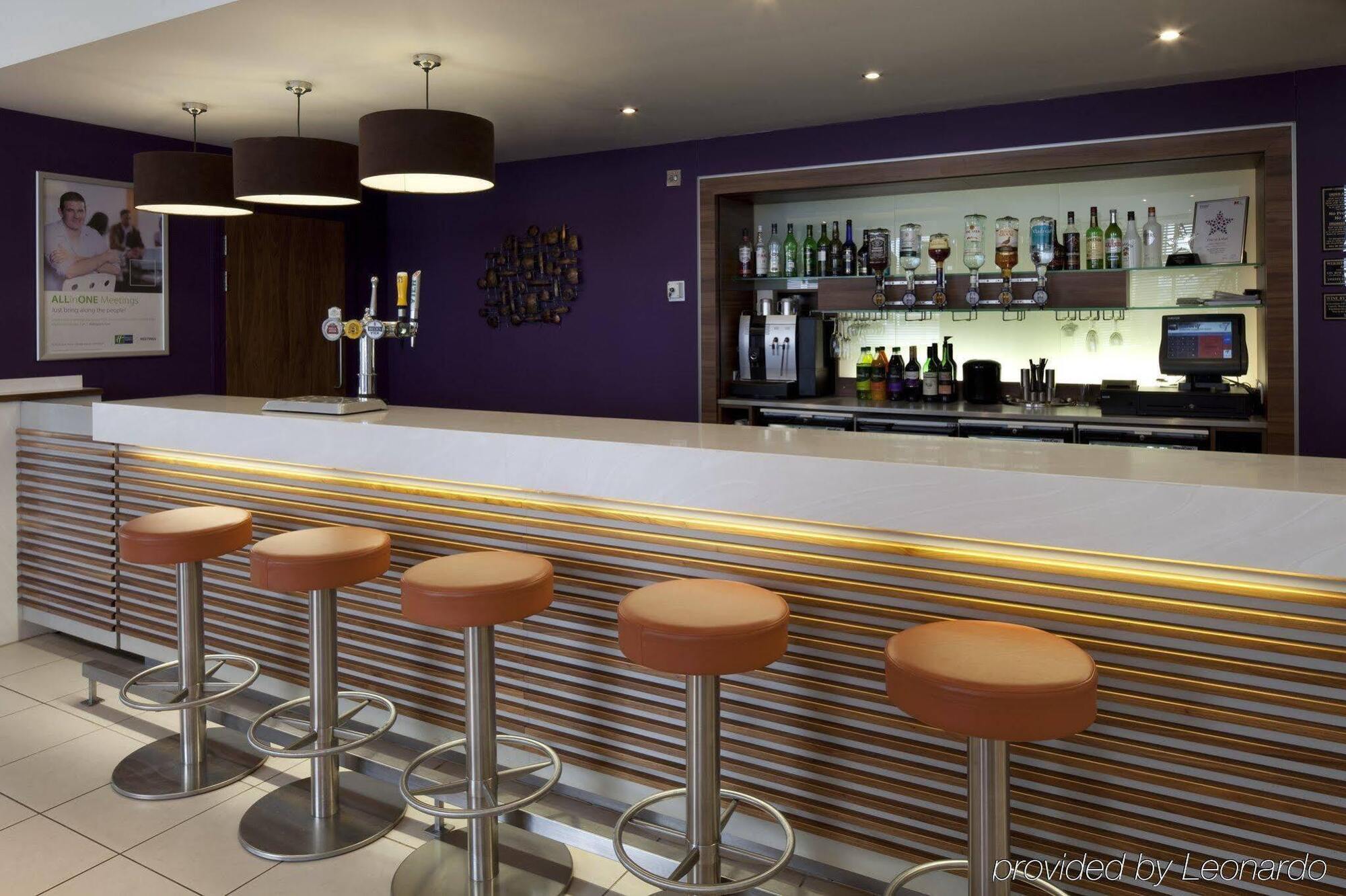 Holiday Inn Express Walsall M6, J10 By Ihg Екстериор снимка